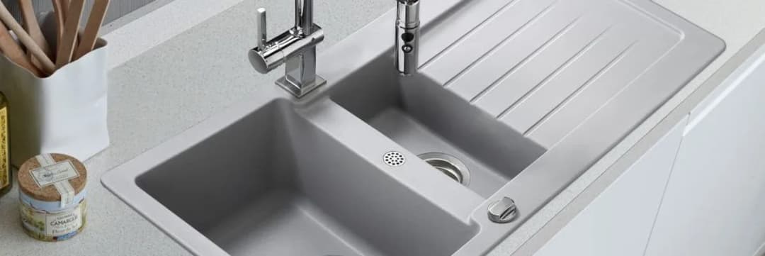 Jak odkleić zlew od blatu bez uszkodzenia powierzchni - sprawdzone metody