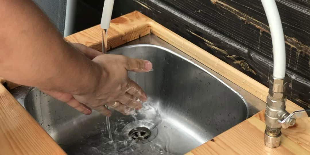 Jak zrobić zlew ogrodowy - uniknij najczęstszych błędów w budowie